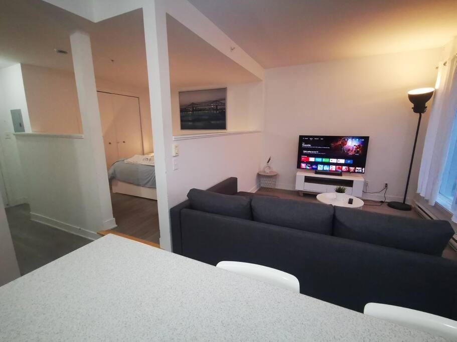 Lovely Studio In Longueuil, Near Downtown Montreal Apartment ภายนอก รูปภาพ
