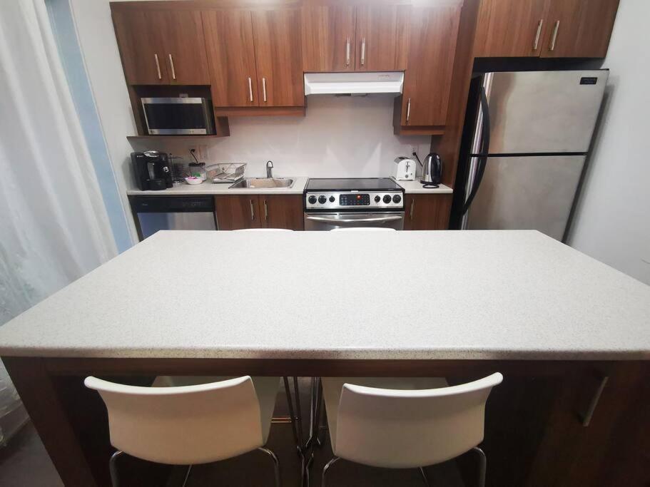 Lovely Studio In Longueuil, Near Downtown Montreal Apartment ภายนอก รูปภาพ